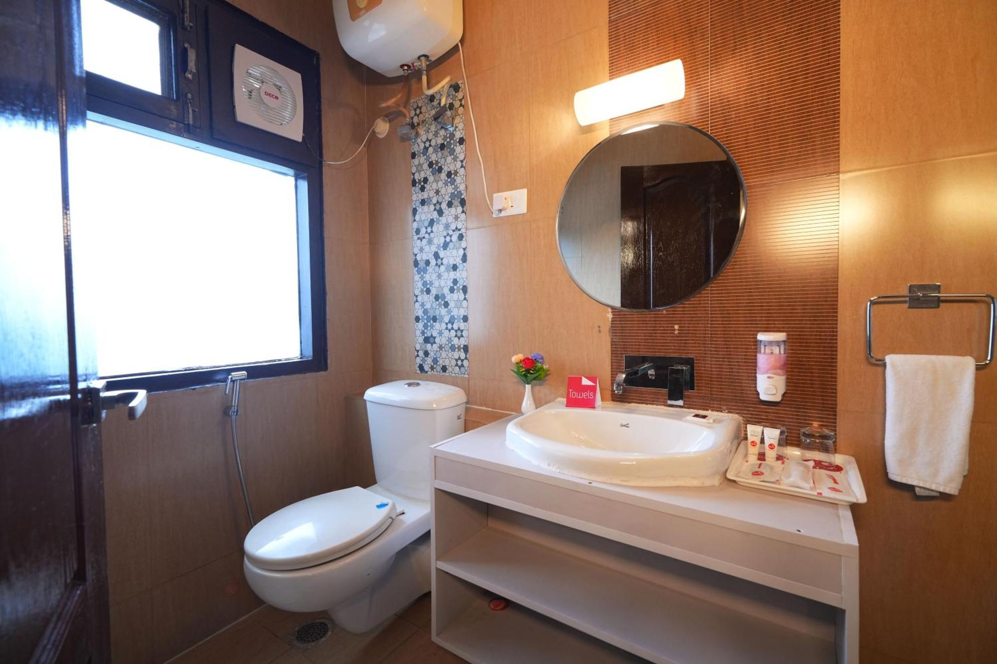 Zip By Spree Hotels Bella Heights Mcleodganj ダラムシャーラー エクステリア 写真