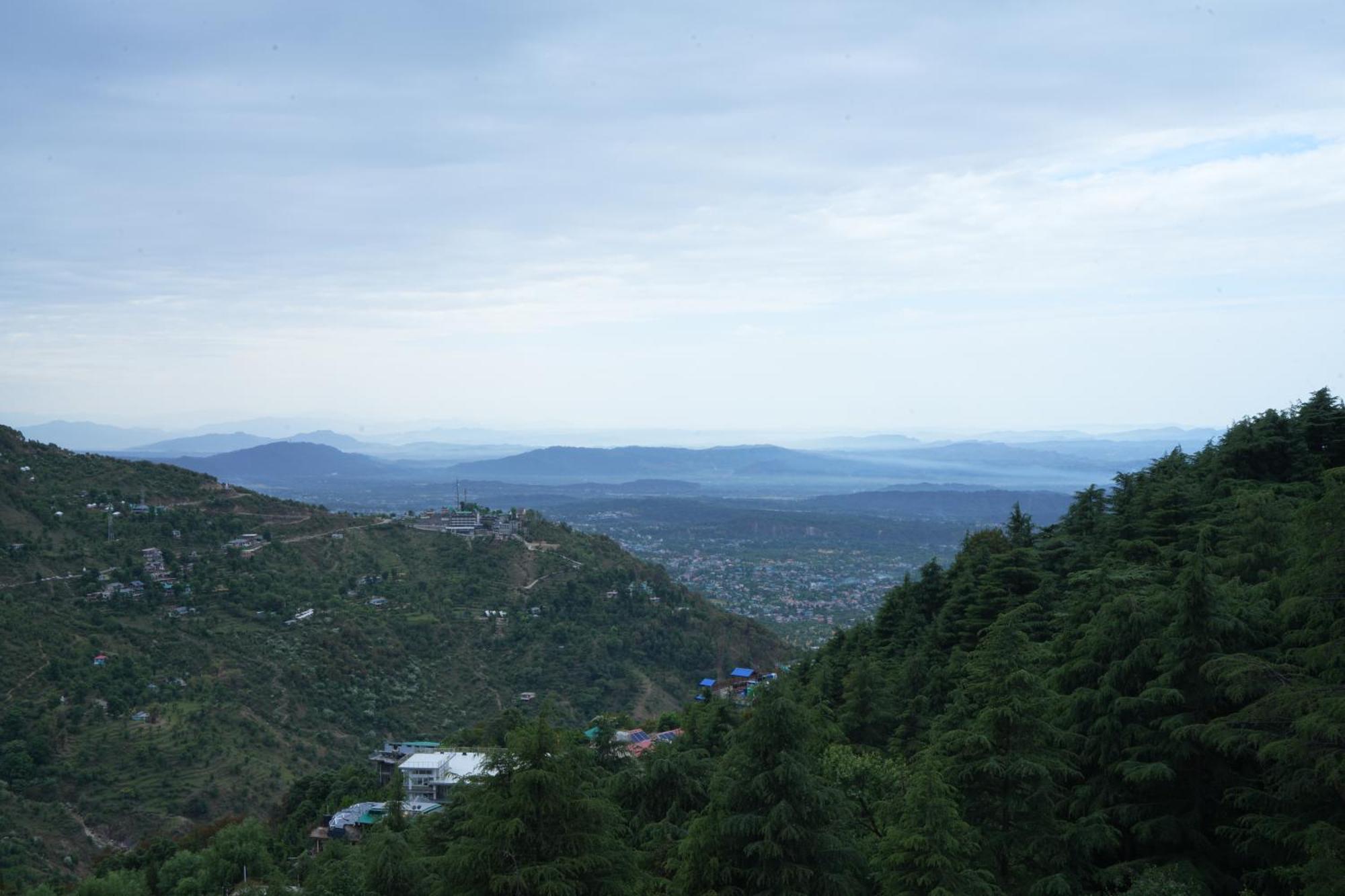 Zip By Spree Hotels Bella Heights Mcleodganj ダラムシャーラー エクステリア 写真