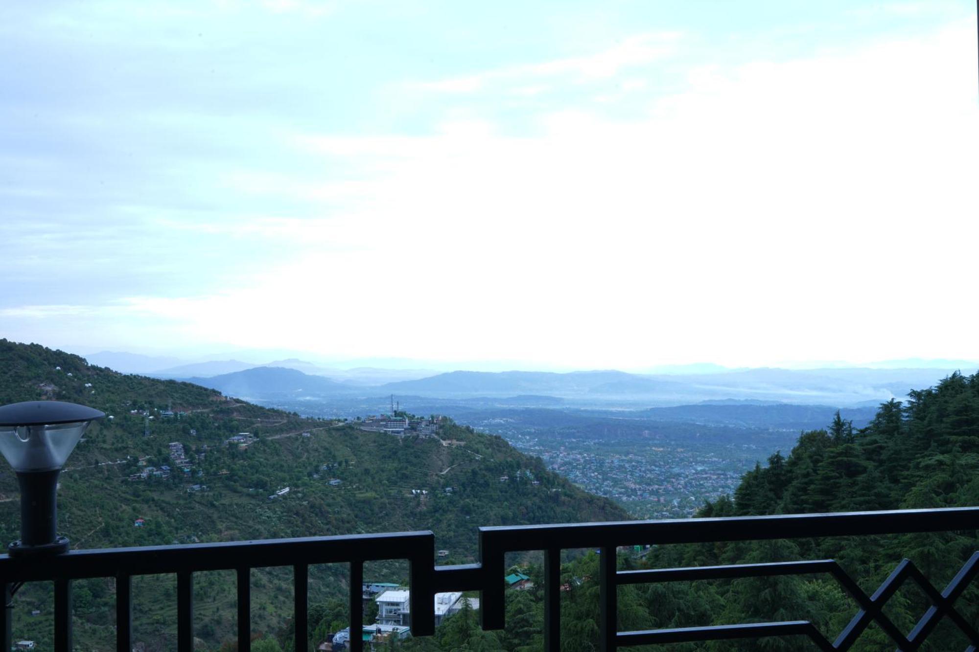 Zip By Spree Hotels Bella Heights Mcleodganj ダラムシャーラー エクステリア 写真