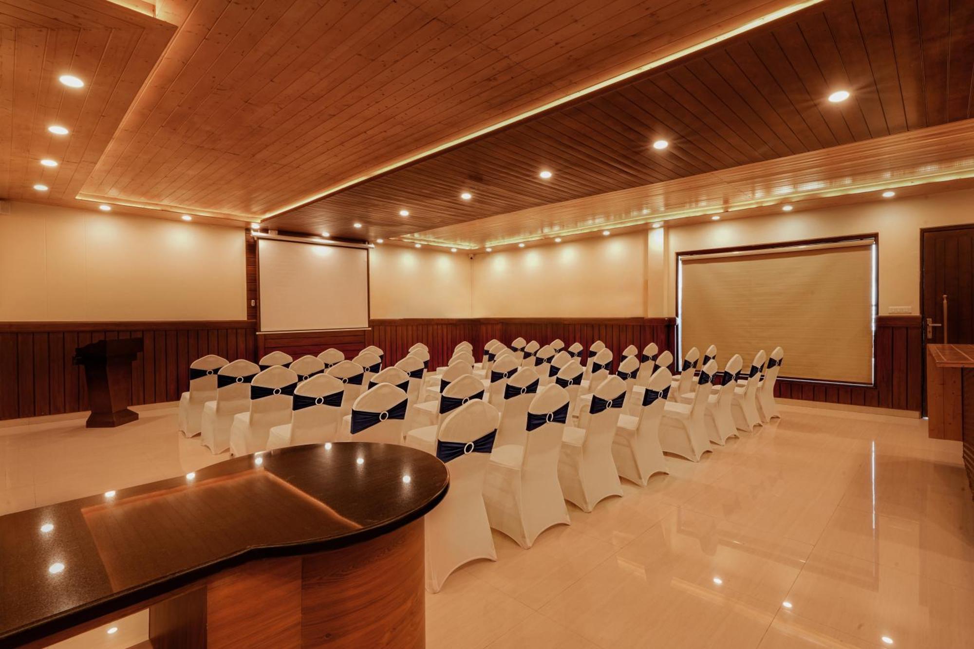 Zip By Spree Hotels Bella Heights Mcleodganj ダラムシャーラー エクステリア 写真